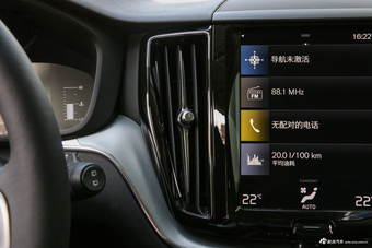 2019款沃尔沃XC60 2.0T自动四驱T5智逸版