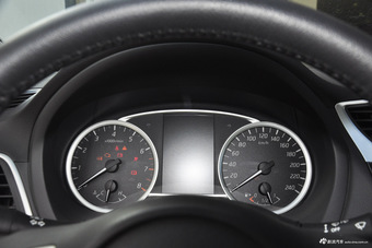 2016款轩逸1.8L自动XL豪华版