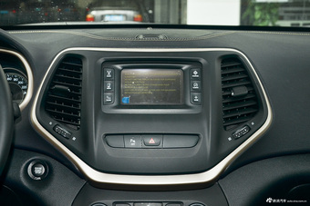 2017款自由光2.4L自动领先版