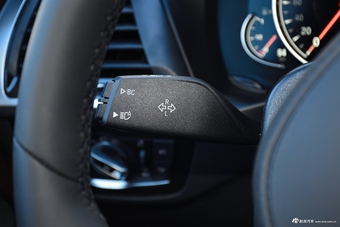 2019款宝马X4 2.0T自动xDrive25i M运动套装