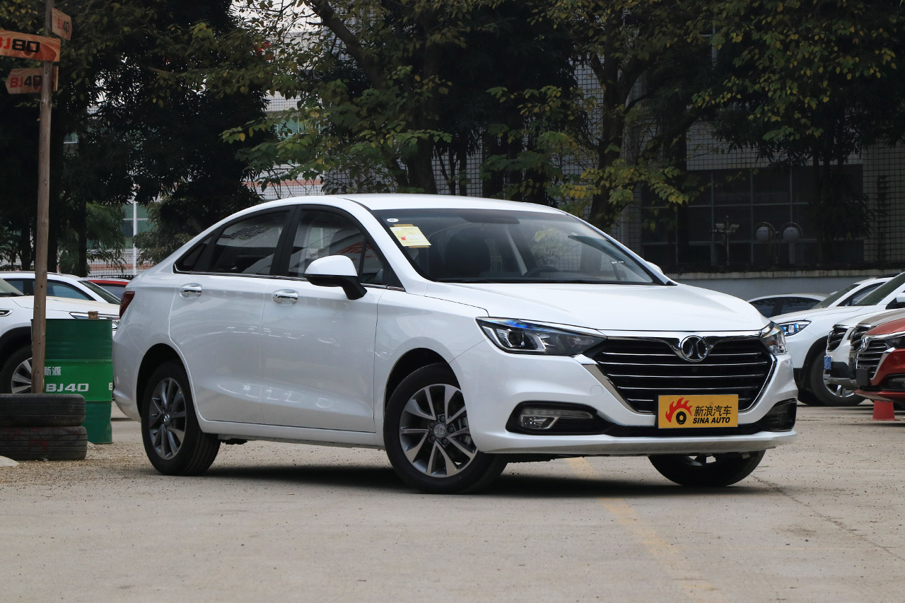 2018款北汽绅宝D50 1.5L手动豪华智驾版