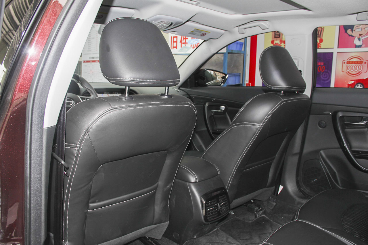 2016款传祺GA6 1.5T自动豪华版235T