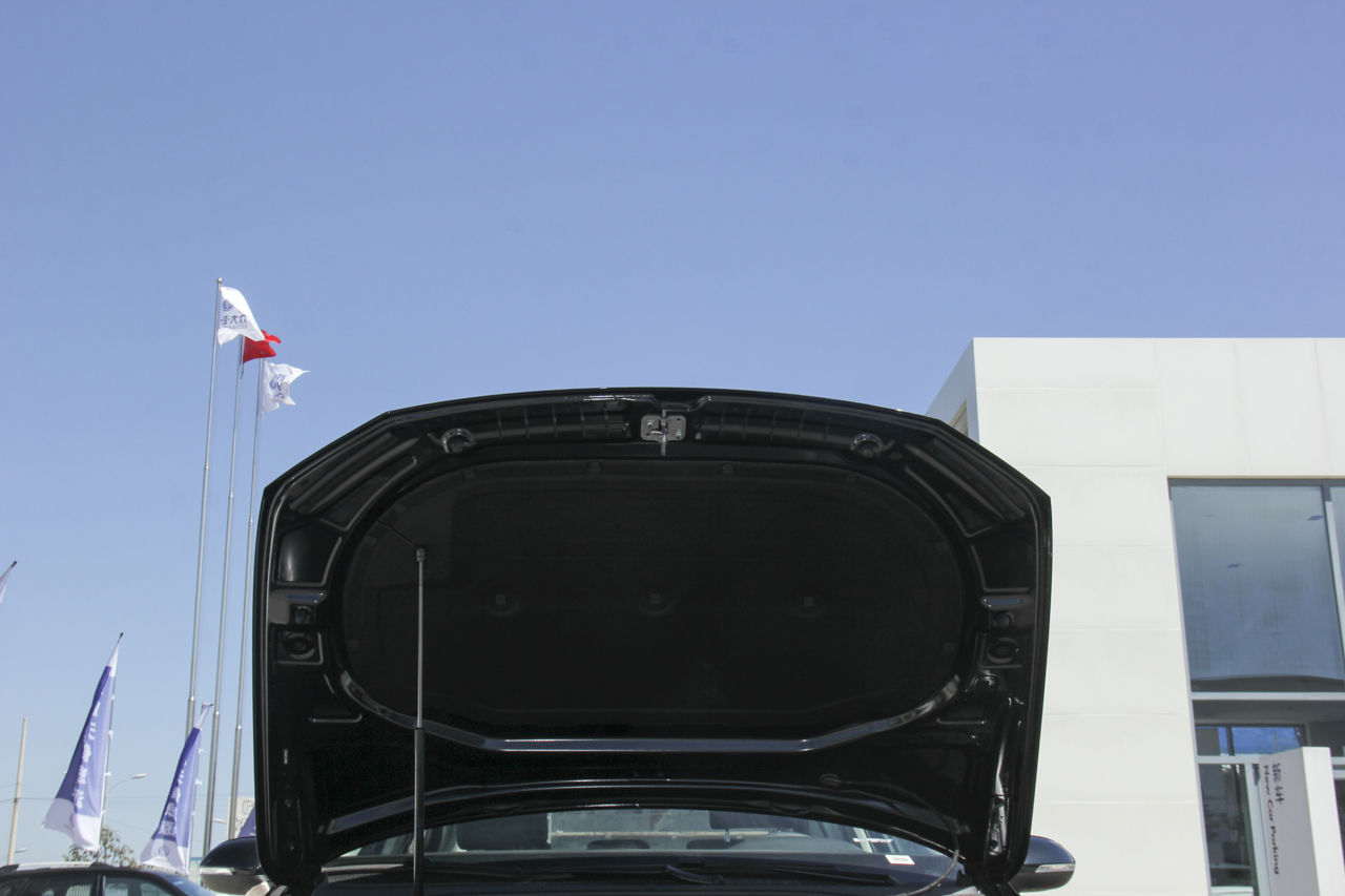 2018款迈腾改款2.0T自动380TSI DSG豪华型