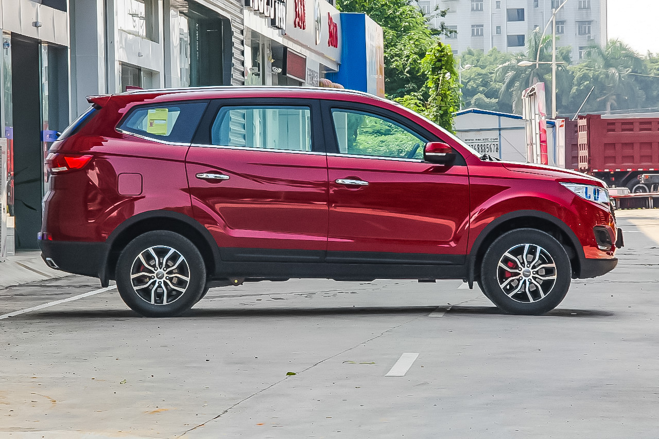 2016款迈威1.5L自动智享型