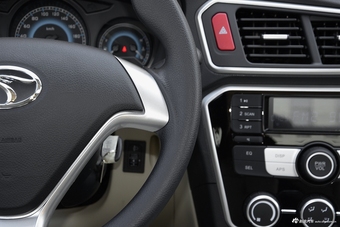 2017款V3菱悦1.5L手动基本型