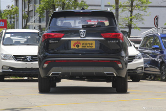 2018款宝骏530 1.8L自动豪华型