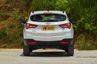 2015款海马S5 1.6L手动豪华型天窗版