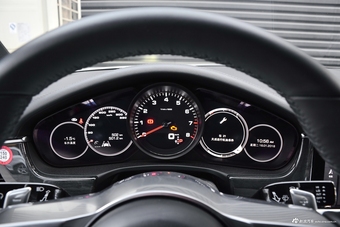 2017款保时捷Panamera 4S 2.9T自动