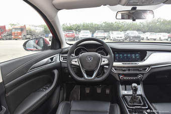 2018款逸动高能版1.6L GDI手动先锋型 