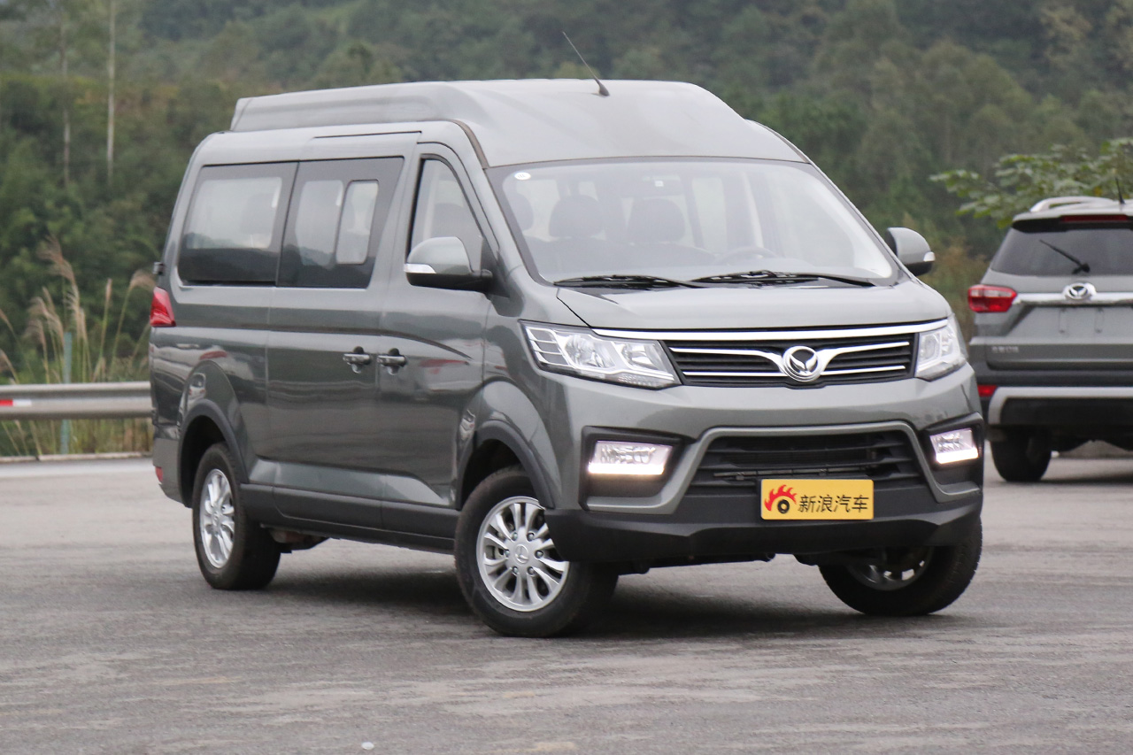 2016款北汽幻速h6 1.8l手动豪华型m18a