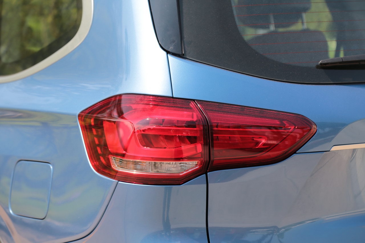 2017上汽大通D90 2.0TGI自动四驱高配版