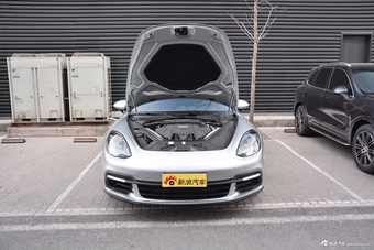 2017款保时捷Panamera 4S 2.9T自动