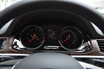 2017款蔚领1.6L手动豪华型