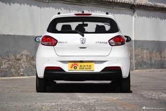 2017款宝骏310 1.5L手动豪华型