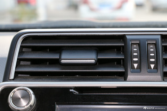 2018款普拉多3.5L自动TX-L后挂备胎