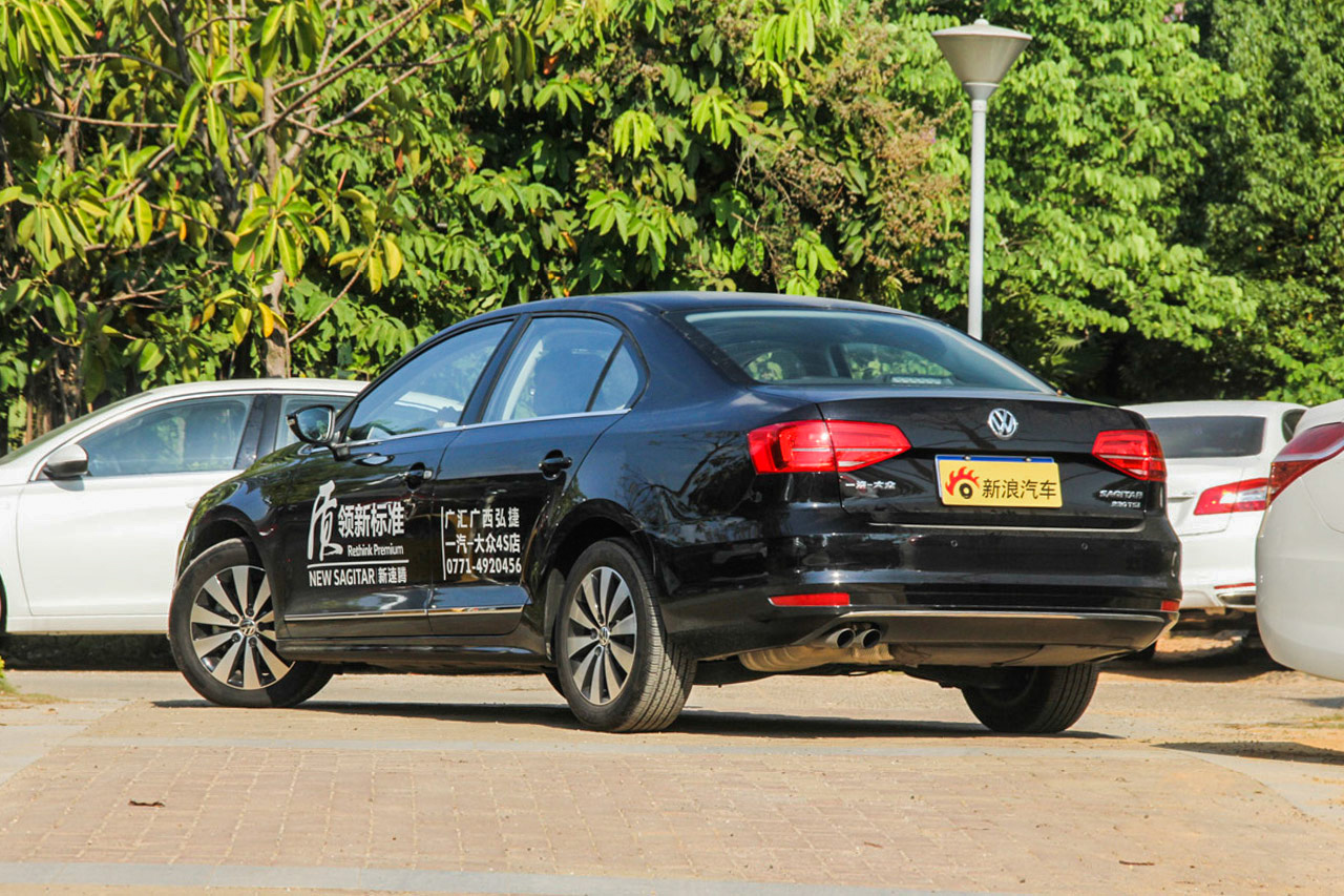 2015款 速腾 230TSI 自动豪华型