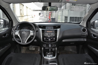 2017款纳瓦拉2.5L自动两驱豪华版QR25