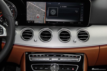 2017款奔驰E级2.0T自动 300运动型