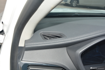 2017上汽大通D90 2.0T自动四驱北极星