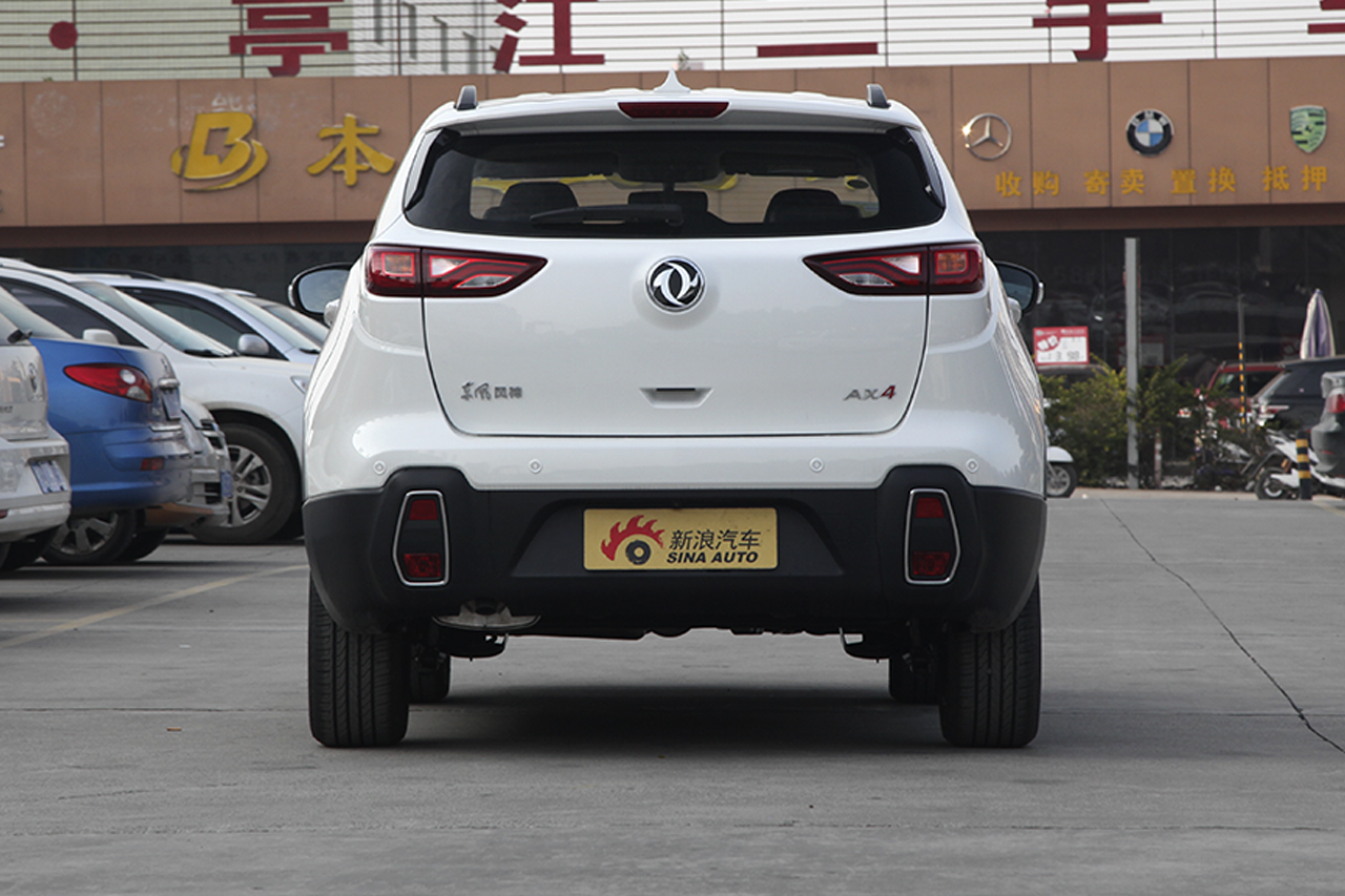 2017款风神AX4 1.6L手动潮尚型