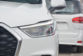 2017上汽大通D90 2.0T手动两驱火星