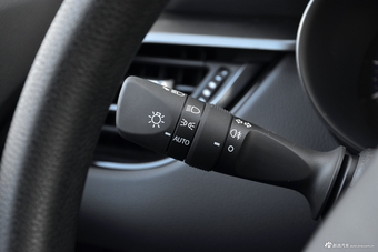  2018款C-HR 2.0L自动精英版