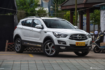 2015款海马S5 1.5T手动智能豪华型运动版