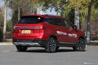 2018款风行T5 1.6T自动智慧型300T