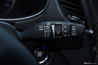 2013款格锐2.2T自动 7座四驱舒适型