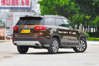 2017款长安CS95 2.0T自动四驱智尊版