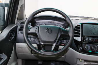 2017款菱智M3L改款1.6L手动7座标准型