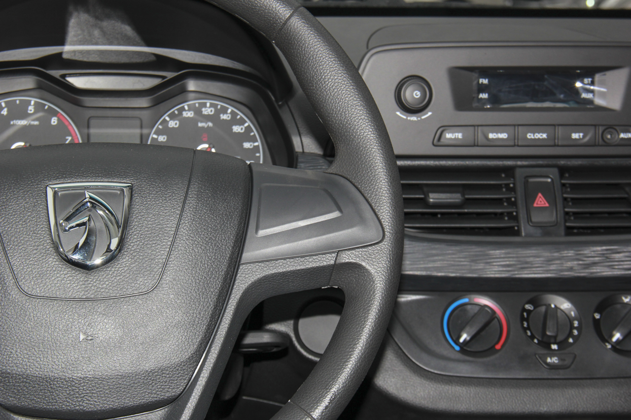 2017款宝骏310W 1.2L手动超值型