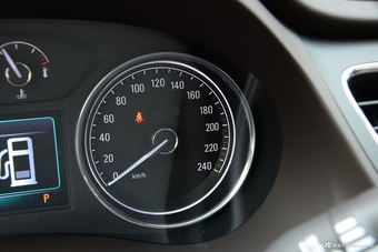 2016款君越改款1.5T自动精英型20T