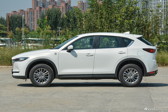 2017款马自达CX-5 2.0L手动两驱舒适型