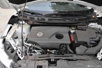 2017款日产逍客 2.0L自动精英版