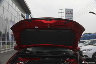 2018款欧蓝德2.0L自动两驱嘉乐版7座