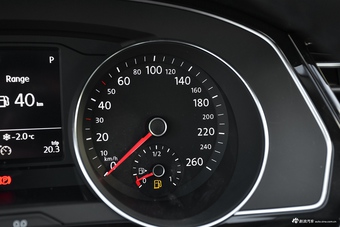 2017款迈腾1.8T自动330TSI DSG领先型