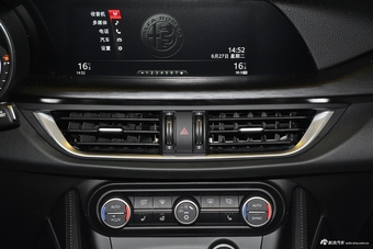 2017款Stelvio 2.0T 200HP自动豪华版