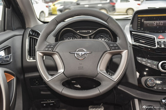 2017款海马S5强动力版1.5T自动尊贵型