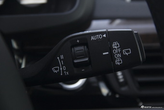 2017款 宝马X5 2.0T 自动xDrive28i
