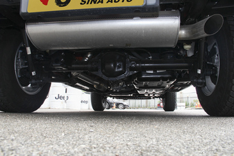 2018款牧马人2.0T自动四门撒哈拉版