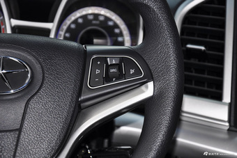 2016款瑞风S3 1.5L自动CVT豪华型 典雅白