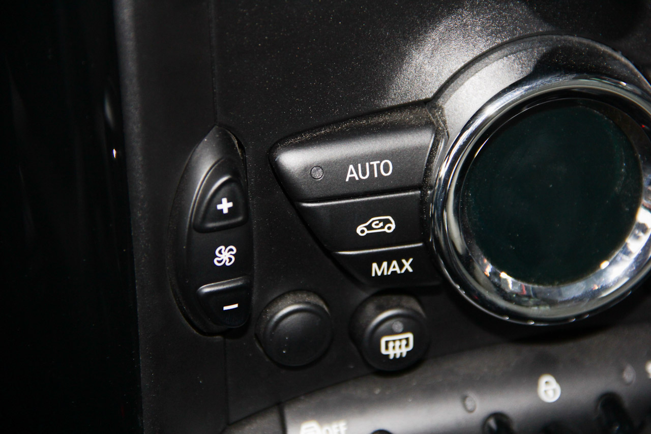 2014款MINI PACEMAN 1.6L自动 COOPER