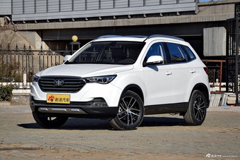 2017款奔腾X40 1.6L自动尊贵型图片