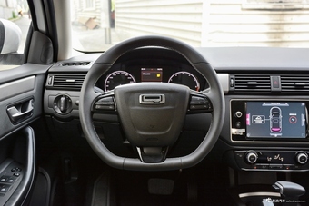 2017款观致3三厢1.6L自动致悦型