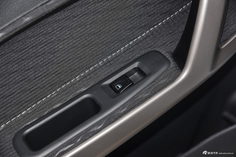 2017款海马S5强动力版1.6L手动舒适型