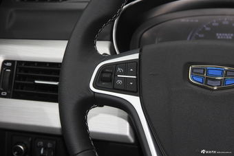 2018款吉利博越1.8TD自动智联型4G互联版