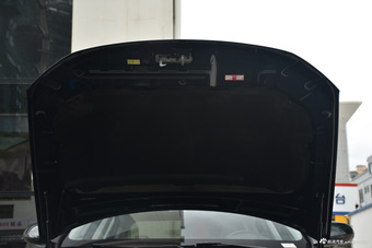 2016款众泰Z700 1.8T自动DCT典雅型 墨绿