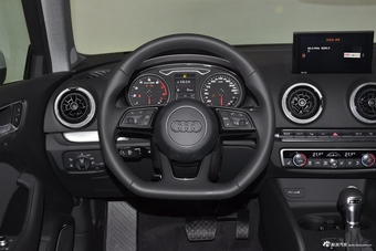 2017款奥迪A3 1.4T自动Sportback 35 TFSI运动型