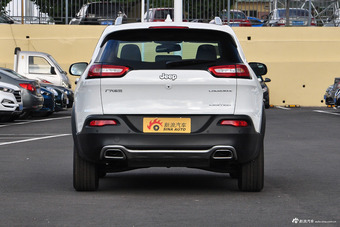 2017款自由光2.4L自动领先版智能包